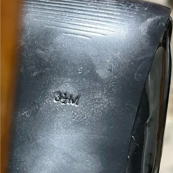 Women’s Vintage GUESS shoes 2 Pair Size 8M & 8.5 Red &Black Patent Leather - Picture 6 of 6